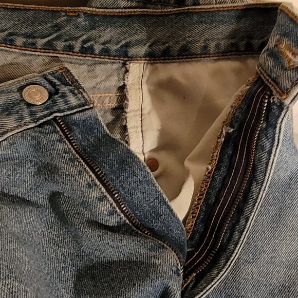 Levis Red Tab Men's 34W x 34L Relaxed Fit Straight Leg 5 Pocket Jean Light Denim - Picture 7 of 10